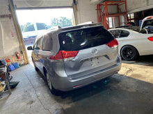 Load image into Gallery viewer, IGNITION SWITCH Avalon Scion TC Tercel 97 98 99 - 07 08 - 1307076

