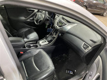 Load image into Gallery viewer, RADIATOR FAN ASSEMBLY Elantra 2011 11 2012 12 2013 13 2014 14 - 1309064
