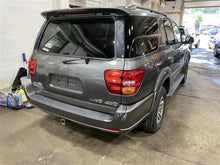 Load image into Gallery viewer, PLASTIC ENGINE COVER Toyota Sequoia 2004 04 - 1309946
