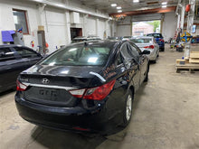 Load image into Gallery viewer, FRONT SPINDLE KNUCKLE Sonata 2011 11 2012 12 2013 13 Left - 1309192
