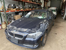 Load image into Gallery viewer, Quarter Panel Cut BMW 528i 535i 550i Active 5 M5 2011-2016 Right - 1311341
