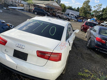 Load image into Gallery viewer, PLASTIC ENGINE COVER Audi A6 2012 12 - 1310361
