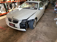Load image into Gallery viewer, CONSOLE LID BMW 328i 2008 08 - 1311832
