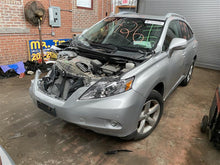 Load image into Gallery viewer, POWER BRAKE BOOSTER Lexus RX350 10 11 12 13 14 15 - 1311564
