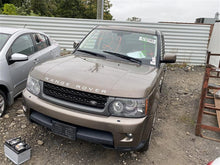 Load image into Gallery viewer, FRONT SPINDLE KNUCKLE Range Rover Sport 09 10 11 12 13 Right - 1312775
