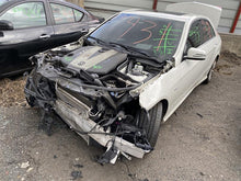 Load image into Gallery viewer, FRONT INTERIOR DOOR TRIM PANEL E350 E550 E63 2011 11 - 1314448
