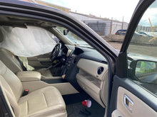 Load image into Gallery viewer, CENTER PILLAR CUT Honda Pilot 09 10 11 12 13 14 Right - 1313976
