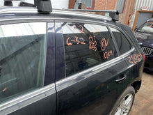 Load image into Gallery viewer, 2010 Audi Q5 Floor Shifter - 1315654
