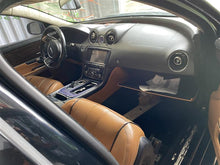 Load image into Gallery viewer, FRONT SPINDLE KNUCKLE Vanden Pl XJ XJL XJR 2010-2014 RWD Left - 1315177

