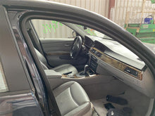 Load image into Gallery viewer, HEADLIGHT LAMP ASSEMBLY 323i 325ci 325i 328i 330ci 330i 330xi 06-08 Right - 1314175
