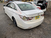 Load image into Gallery viewer, FRONT FENDER Hyundai Sonata 2011 11 2012 12 2013 13 2014 14 Right - 1314527
