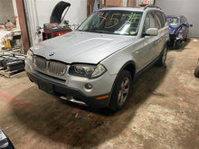 Load image into Gallery viewer, FRONT INTERIOR DOOR TRIM PANEL BMW X3 2007 07 - 1313536
