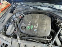 Load image into Gallery viewer, PLASTIC ENGINE COVER BMW 535i 2014 14 - 1315781

