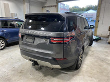 Load image into Gallery viewer, Quarter Panel Cut Discovery 2017 17 2018 18 2019 19 Left - 1316566
