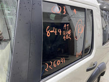 Load image into Gallery viewer, FRONT INTERIOR DOOR TRIM PANEL Land Rover LR3 2006 06 - 1317433
