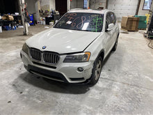 Load image into Gallery viewer, 2011 BMW X3 Floor Shifter - 1316340

