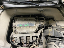 Load image into Gallery viewer, 2009 Acura TL Floor Shifter - 1317096
