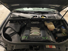 Load image into Gallery viewer, REAR DRIVE SHAFT Audi A6 RS6 S6 00 01 02 03 04 Auto - 1318569
