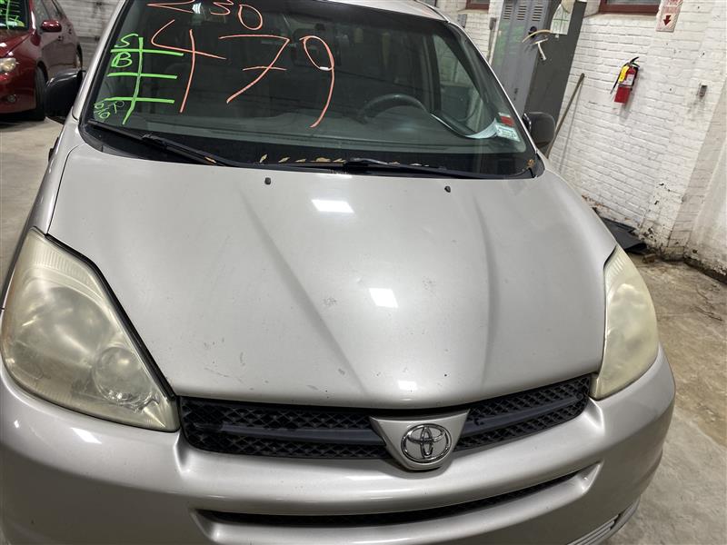 Primed Front Bumper Cover For 2004-2005 Toyota Sienna - Direct Fit Replacement