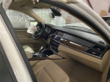 Load image into Gallery viewer, COIL SPRING BMW X6 08 09 10 11 12 13 14 - 1318538
