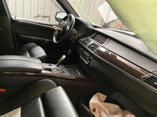 Load image into Gallery viewer, Quarter Panel Cut BMW X5 X5M 07 08 09 10 11 12 13 Right - 1318304
