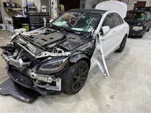 Load image into Gallery viewer, Quarter Panel Cut C250 C300 C350 C43 C63 2015-2021 Right - 1317828
