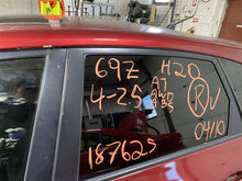 Load image into Gallery viewer, FRONT SPINDLE Subaru Impreza Forester 2008 08 2009 09 2010 10 2011 11 Right - 1320605
