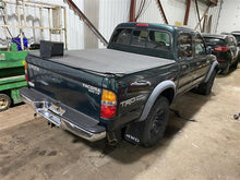 Load image into Gallery viewer, FRONT SPINDLE KNUCKLE Toyota Pickup Tacoma 1995-2004 4X4 Right - 1320296
