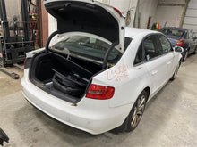 Load image into Gallery viewer, RADIO ANTENNA Audi A4 2013 13 - 1318806

