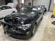 Load image into Gallery viewer, CONSOLE LID BMW 750i 750il 2014 14 - 1318927
