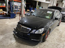 Load image into Gallery viewer, SUNROOF ASSEMBLY E250 Van E250D E300 E350 E400 E550 E63 12-16 - 1319255
