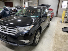 Load image into Gallery viewer, PLASTIC ENGINE COVER Toyota Highlander 2012 12 - 1319715
