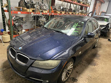 Load image into Gallery viewer, GLOVE BOX DOOR BMW 335i 2010 10 - 1319395
