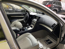 Load image into Gallery viewer, FRONT INTERIOR DOOR TRIM PANEL Infiniti G35 2007 07 - 1322255
