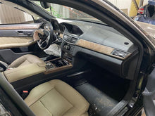Load image into Gallery viewer, REAR DOOR GLASS E300 E350 E400 E550 E63 10 11 12 13 Left - 1323648
