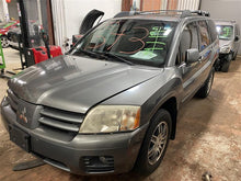 Load image into Gallery viewer, FRONT BUMPER Mitsubishi Endeavor 2004 04 2005 05 - 1325094
