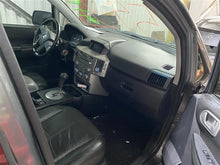 Load image into Gallery viewer, FRONT BUMPER Mitsubishi Endeavor 2004 04 2005 05 - 1325094
