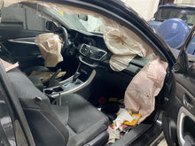 Load image into Gallery viewer, WINDSHIELD WIPER TRANSMISSION Honda Accord 13 14 15 16 - 1324614
