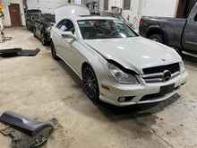 Load image into Gallery viewer, FRONT DRIVER SEAT BELT &amp; RETRACTOR ONLY CLS550 CLS63 09 10 11 - 1326737
