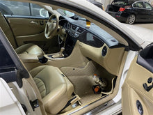Load image into Gallery viewer, RADIATOR CORE SUPPORT CLS500 CLS55 CLS550 CLS63 2006-2011 - 1326687
