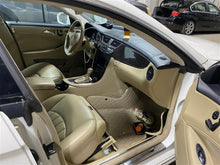 Load image into Gallery viewer, Quarter Panel Cut CLS500 CLS55 CLS550 CLS63 2006-2011 Left - 1326708
