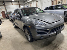 Load image into Gallery viewer, WINDSHIELD WASHER FLUID RESERVOIR BOTTLE Cayenne 2011-2018 - 1325491
