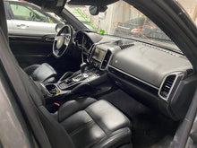 Load image into Gallery viewer, INFO-GPS SCREEN Porsche Cayenne 11 12 13 14 15 16 - 1325573
