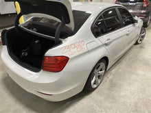 Load image into Gallery viewer, INTERIOR REAR VIEW MIRROR BMW 320i 328i 2012 12 - 1326427
