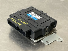 Load image into Gallery viewer, ABS COMPUTER Honda Crv 1997 97 1998 98 1999 99 00 01 - NW32597
