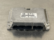 Load image into Gallery viewer, ECU ECM COMPUTER VW Golf Jetta 1999 99 Cali 2.0 - NW62727
