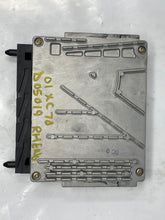 Load image into Gallery viewer, ECU ECM COMPUTER Volvo S60 V70 S70 2001 01 - NW63131
