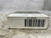 Load image into Gallery viewer, Radio  MERCEDES 300E 1993 - NW7501
