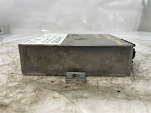 Load image into Gallery viewer, Radio  MERCEDES 300E 1993 - NW7501
