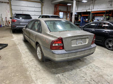 Load image into Gallery viewer, HEADLIGHT LAMP ASSEMBLY Volvo S80 99 00 01 02 03 04 05 06 Left - 1329468
